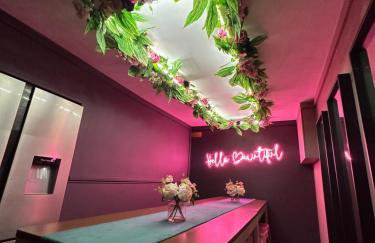 Manchester's ONLY private party suite for 12 with Makeup Room - Photo 22