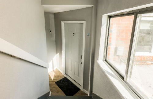 Apartment Kansas City 15mins to KCI with a KING bed and work desk - Foto 26