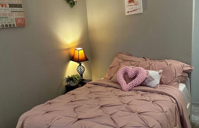 New-20p off-Uptown Love MPLS next to Fun - Foto 10