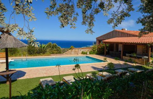 Villa A Scopa à Lumio en Corse avec piscine chauffée, vue mer panoramique, climatisation, jardin arboré de 3000m2, 10 pers, 5 Chb, 4 Sdb - Foto 25