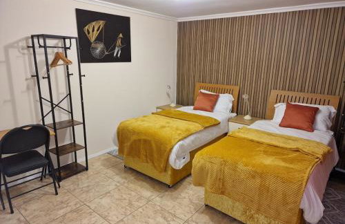 NightRest Homes 5 minutes to Luton Airport -Wifi - Free Parking -Luton - Foto 2