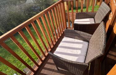 32 Cherry-Lodge-Tranquil-Hot Tub-Fishing Lake-7m to beach - Foto 6