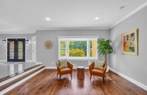 The Wexford French Chateau w Pool - Photo 29