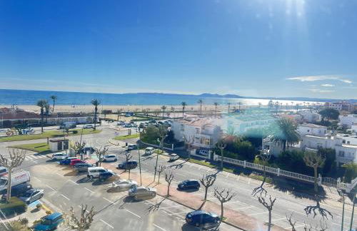 Apartamento Frente al Canal con Terraza y Vistas al Mar - Foto 12