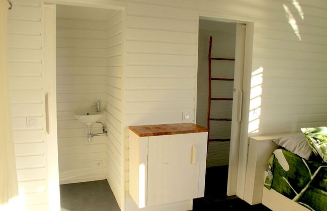 Bounty Lodge - Photo 16