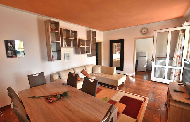 Apartment Quarole With Pool - Photo 9