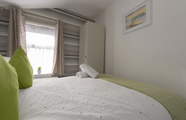 Fortified Three Bedroom Home - Foto 2