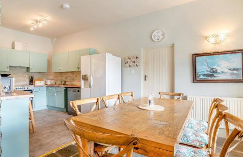 Court Cottage - Photo 8