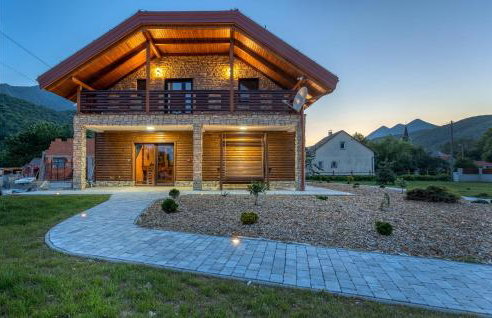 Luxurious Home In Brusane With Sauna - Photo 19