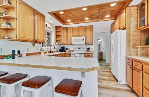 Cascade Cabin Mountain Getaway with Private Beach - Foto 19