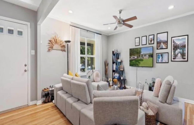 Historic Charmer Clean Comfortable - Photo 12