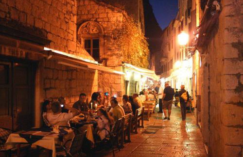 Pia Apartments - Photo 45