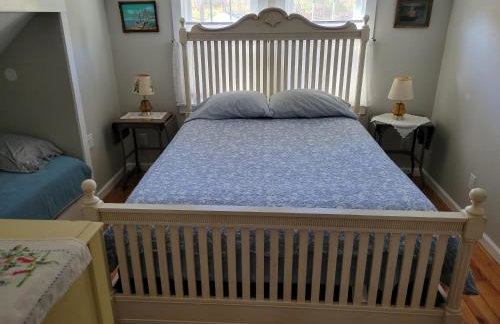 4 Seasons 4 bedroom lake level home - Foto 27