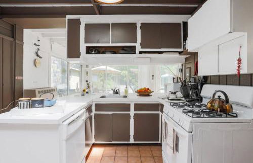 Midcentury Modern ZenHouse Sculptor Studio - Foto 7