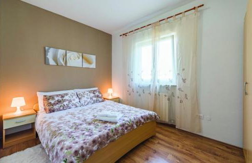 Lovely Home In Radetici With Wifi - Foto 6