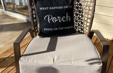 Harmony House - cozy, private mountain home, with firepit and pool table, located 10 minutes from Tryon Equestrian Center, Lake Lure, Local Wineries, and wedding venues - Foto 22