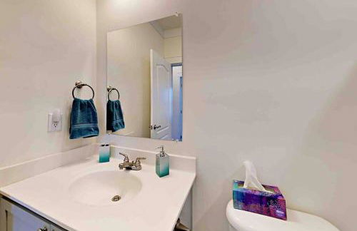 Serenity Views Comfort - Close to City & Parkway! - Foto 18