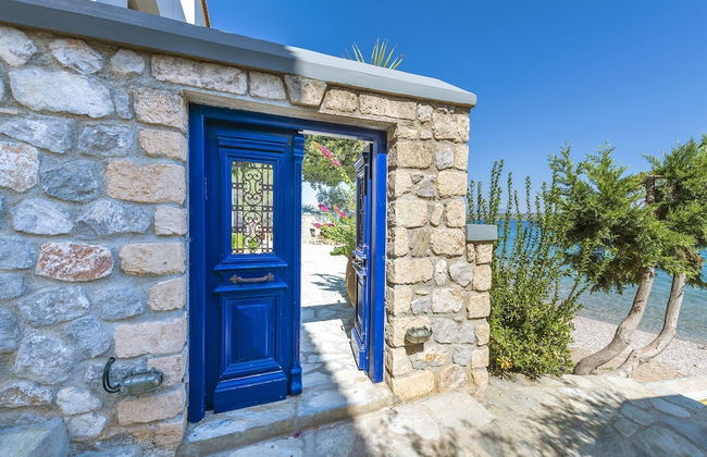 Beachfront Spetses Spectacular Fully Equipped Traditional Villa Families,groups - Photo 34