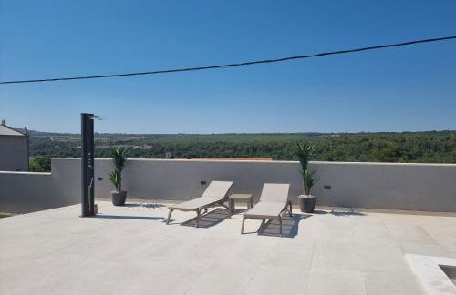 Villa Madison, Spacious Sea View Apartments Near Zadar with heated pool - Photo 43