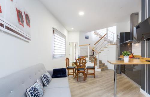 Apartamento Minimalista con Terraza, WiFi y a 1 Minuto de la Playa - ES-279-4 - Foto 11