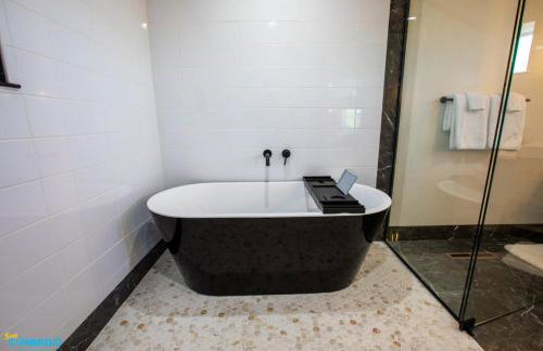 Gathering Place Hot Tub Game rooms - Photo 60