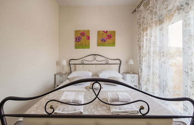 Lindos Luxury Retro Villas - Photo 9