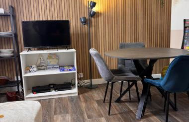 Cosy Home Next To Disneyland & Train - Foto 7