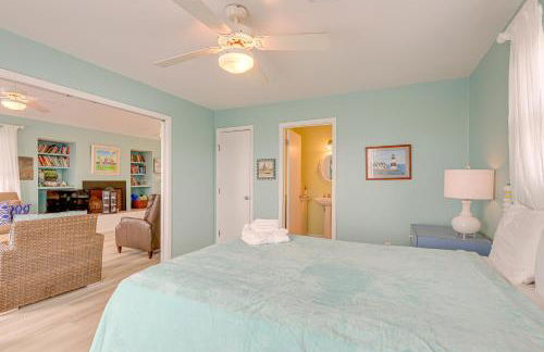 Steps to Galveston Beach Dog-Friendly Gem with Yard - Photo 12