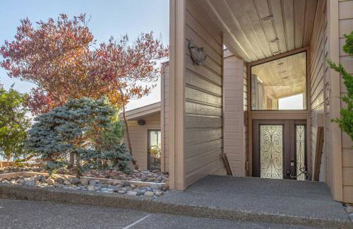 Expansive Ocean-View Retreat with Home Theatre & Spa - Foto 7