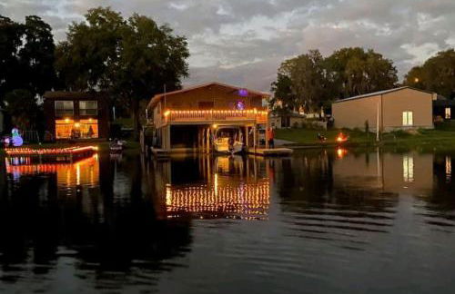 Lake House Retreat - Photo 18