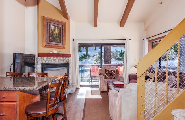 Clouds Rest, Warm Studio Plus Loft for 4! - Foto 1