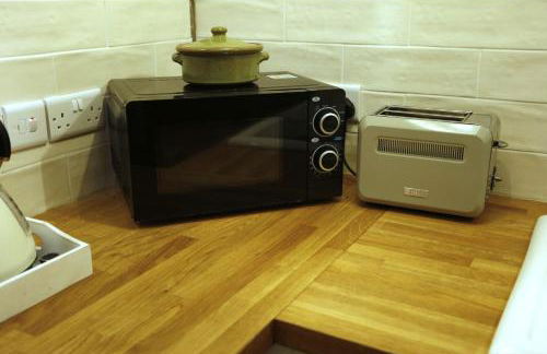 Rushmoor Retreat, Cosy with Outdoor Pizza Oven - Photo 22