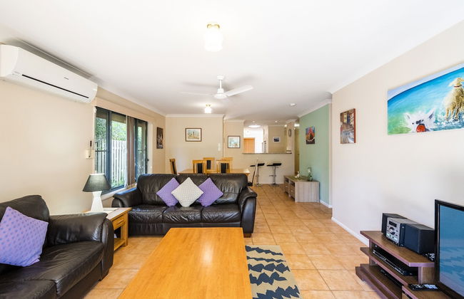 Breather 2/44 Beachside Way - Photo 10