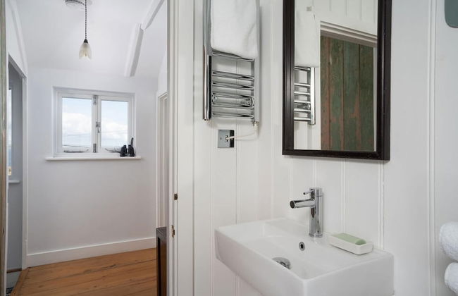 Seaview-2br-sleeps5-cottage-fastwifi-woodburner - Foto 14