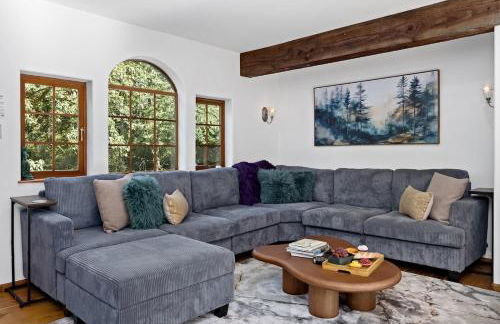 Magical Retreat at the Enchanted Vashon Castle - Foto 8