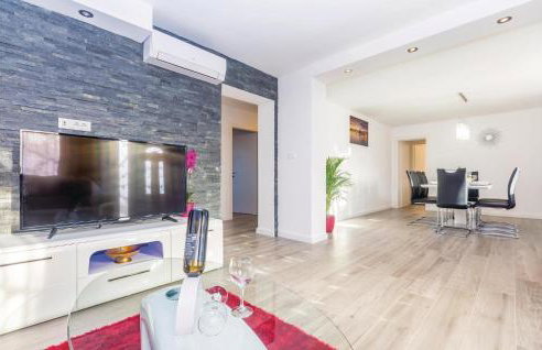 Nice Apartment In Krk With Wifi - Photo 24