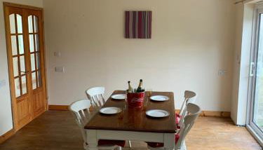 Spacious romantic party cottage with log burner and Ultrafast Fibre near pub Pet friendly - Foto 5