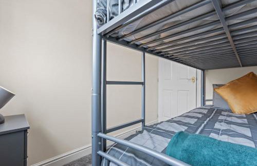 #35 City Home - Sleeps 8 3BDR 2 BR- Bham CC 10 mins - "Perfect for Contractors and Families - Free Parking" - Foto 41