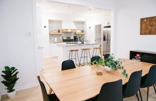 Newly Renovated! Beautiful home with game room. - Foto 4