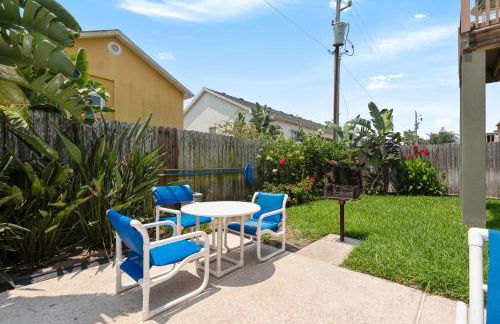 Beautiful 2 Bed 2 bath 1st Floor condo by beach with Pool - Foto 18