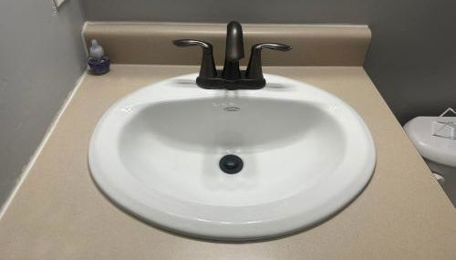 A Newly executive basement Apartment - Foto 3