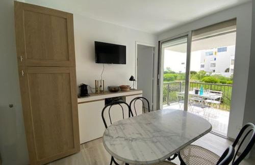 Appartement rénové 2P à 100m de la plage avec parking privé - FR-1-782-30 - Foto 4