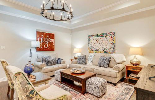 Gorgeous College Station Townhome with Patio! - Foto 4