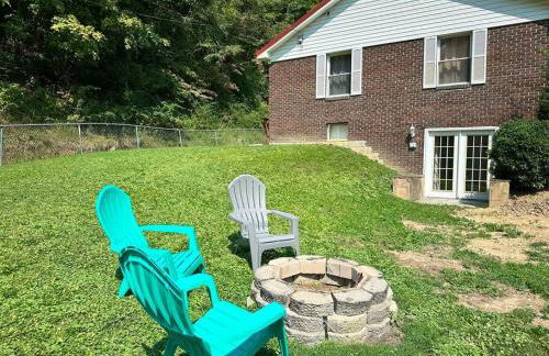 Buffalo Playhouse with game room - Photo 26