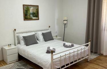 Seosko Imanje Na Obali Rijeke - Foto 37