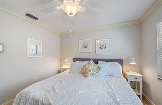 Sunset Sanctuary 2 Bedroom Condo by RedAwning - Foto 9