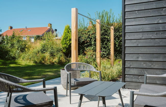 Modern Holiday Home With Spacious Garden and Terrace Suitable for 5 People - Foto 15