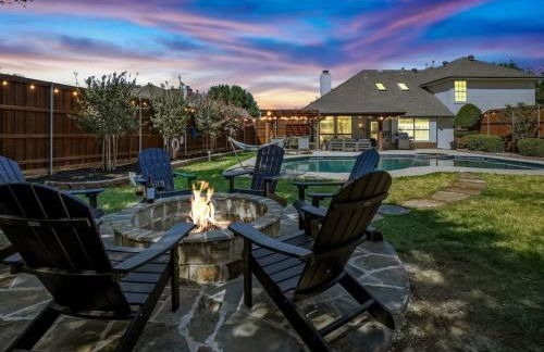 Modern Rustic Oasis Games Cinema UTD Plano Frisco - Photo 1