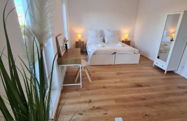 Modernes Neubauhaus ca 200 qm Nähe vom Flughafen - Foto 32