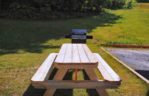 Luxury Lake Memphremagog Loft - 2 Bedrooms Water Views Firepit & Dock near Jay Peak - Foto 18